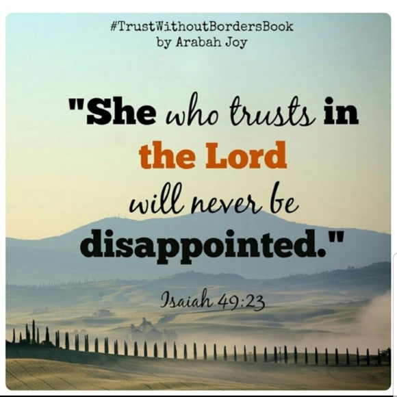 Welcome in, my name is Danira! Feel free to ask any questions. 💗💗 - Picture 14 of 14